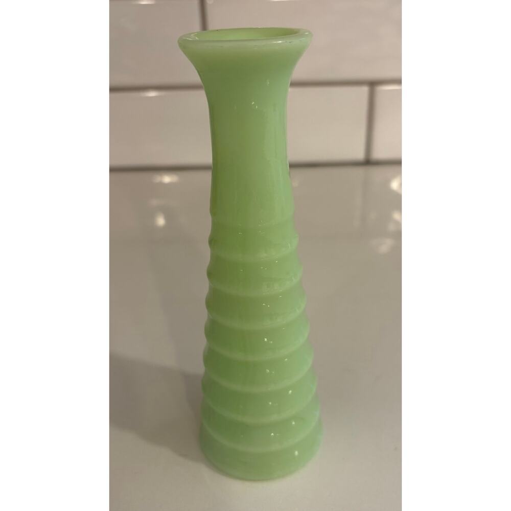 Antique Jeannette Glass Jadeite Bud Vase